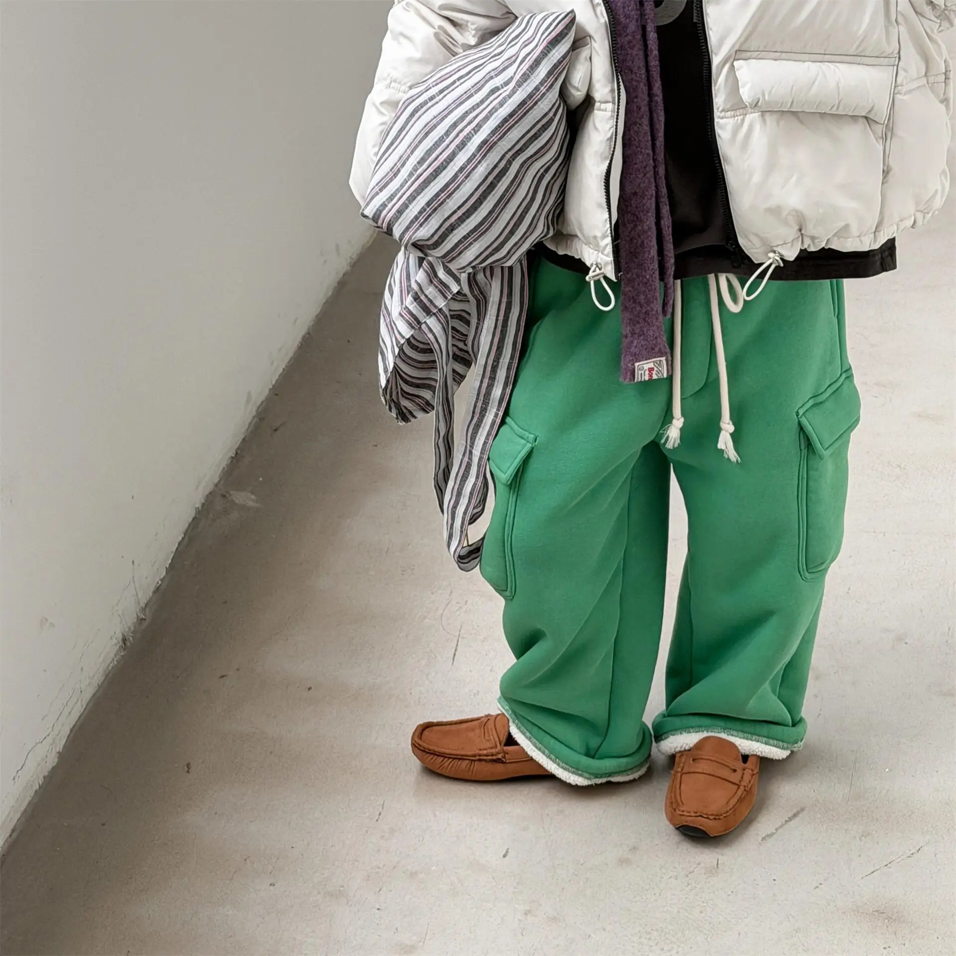 2026 Winter New Children Fleece Sweatpants Boys Warm Trousers Girls Plus Velvet Thick Casual Pants Cotton Kids Clothes