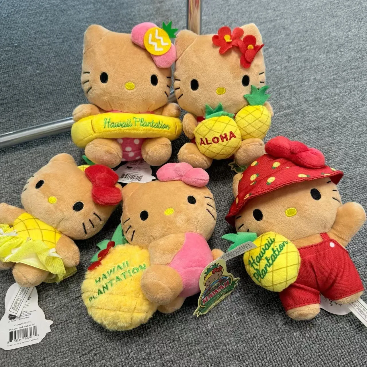 

Hello Kitty Hawaii Hold Pineapple Plush Keychain Black Skin Kitty Swim Circle Plush Doll Pendant Decor Bag Kawaii Holiday Gifts