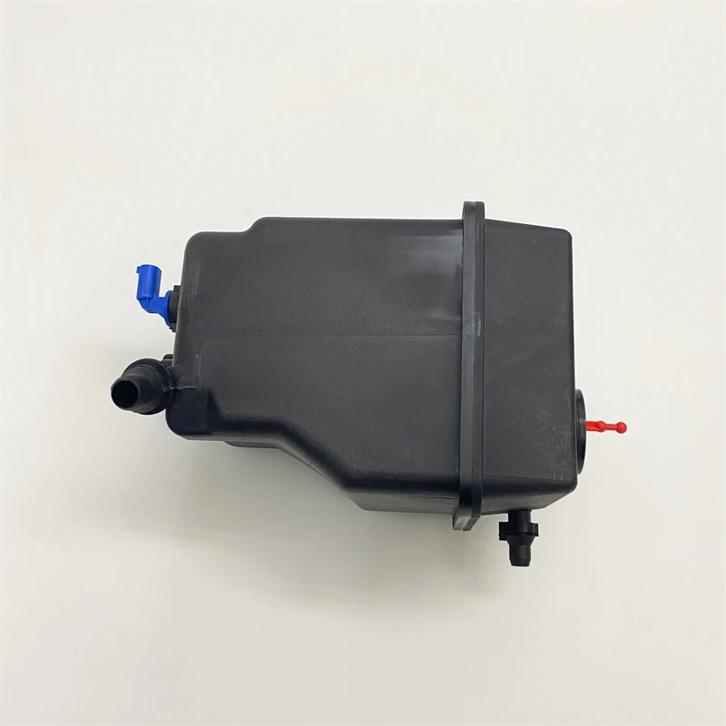 

17137501959 Auto Parts Cooling System Radiator Intercooler Expansion Tank 17137501959 for BMW 4.4 I X5 E53