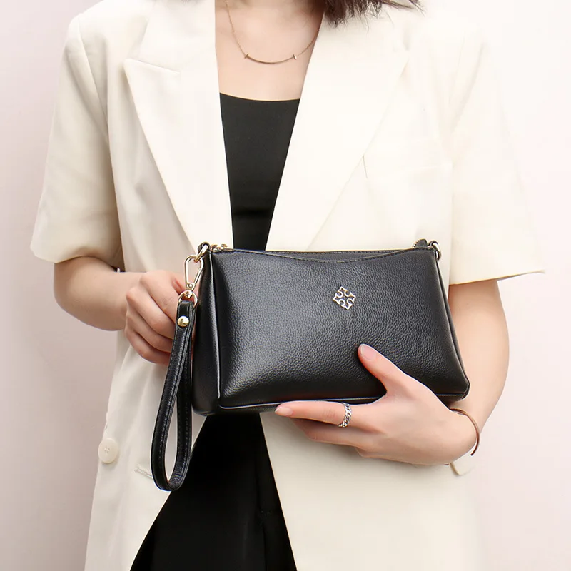 여성 숄더 가방 크로스 바디 패션 메신저 가방 캐주얼 작은 여성 2025 새로운 한국어 중년 어머니 부드러운 가죽
