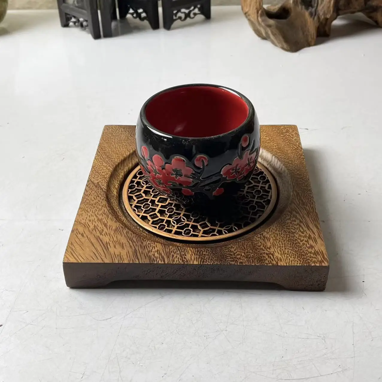 Walnut coasters wooden wave insulating mat hollow household water storage tea mat dry brewing table