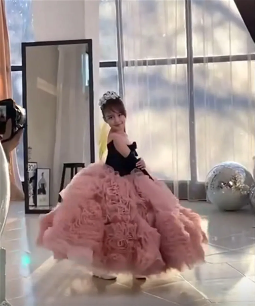 Abito da sposa per ragazza di fiore in velluto di lusso senza maniche fiori principessa abito da festa di compleanno abito da ballo per prima comunione personalizzato