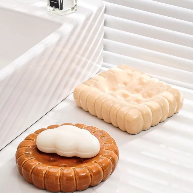 

Creative Biscuit Shaped Ceramic Soap Box Home Bathroom Storage Washbasin Soap Box Bathroom Drainage Tool Soap Storage ZE656