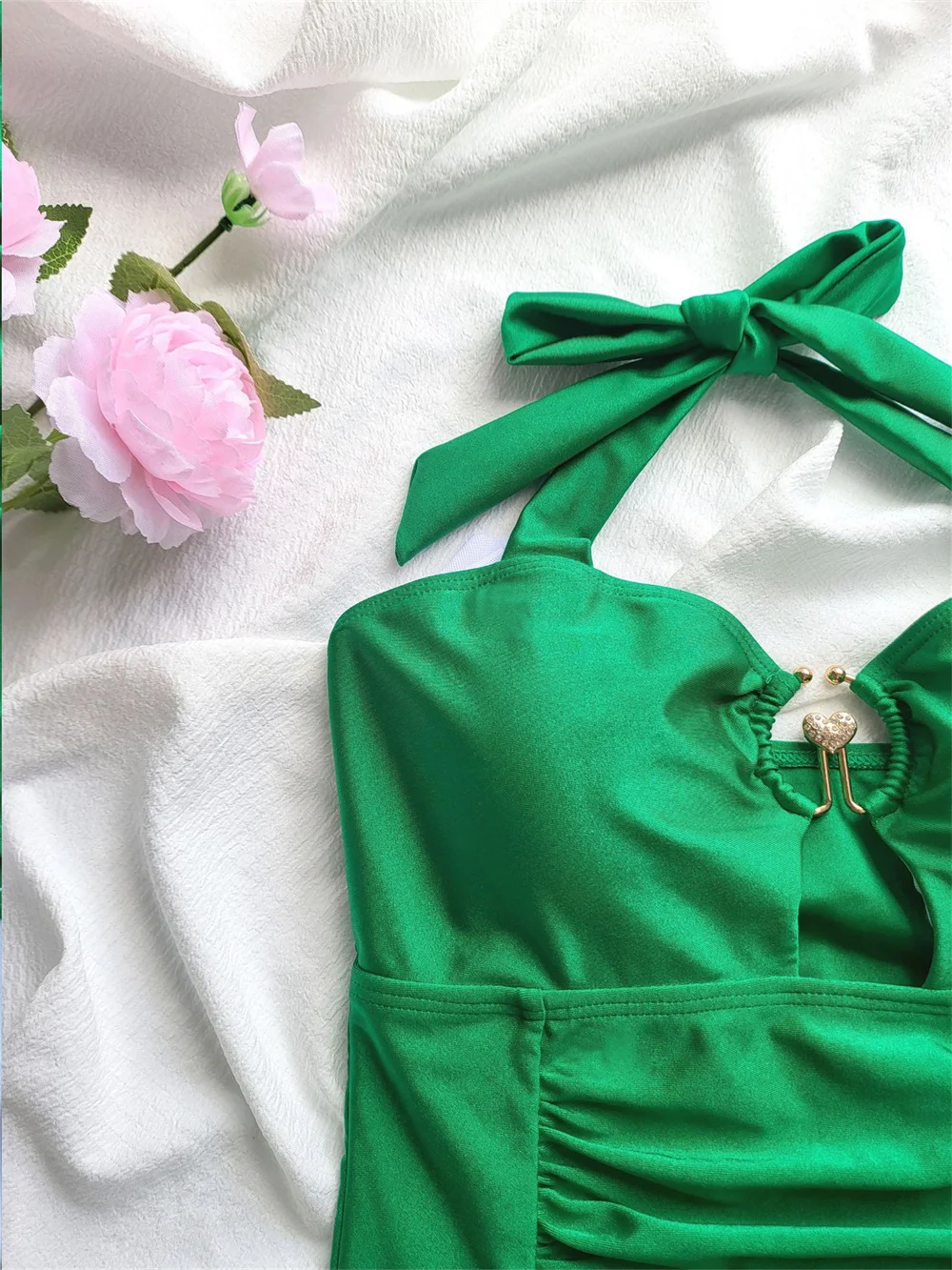 مثير الأخضر الجوف بيكيني Y2K ملابس السباحة رفع Biquini الرسن ضمادة ملابس السباحة القلب حلقة مطوي الشاطئ الزي طقم سباحة حريمي