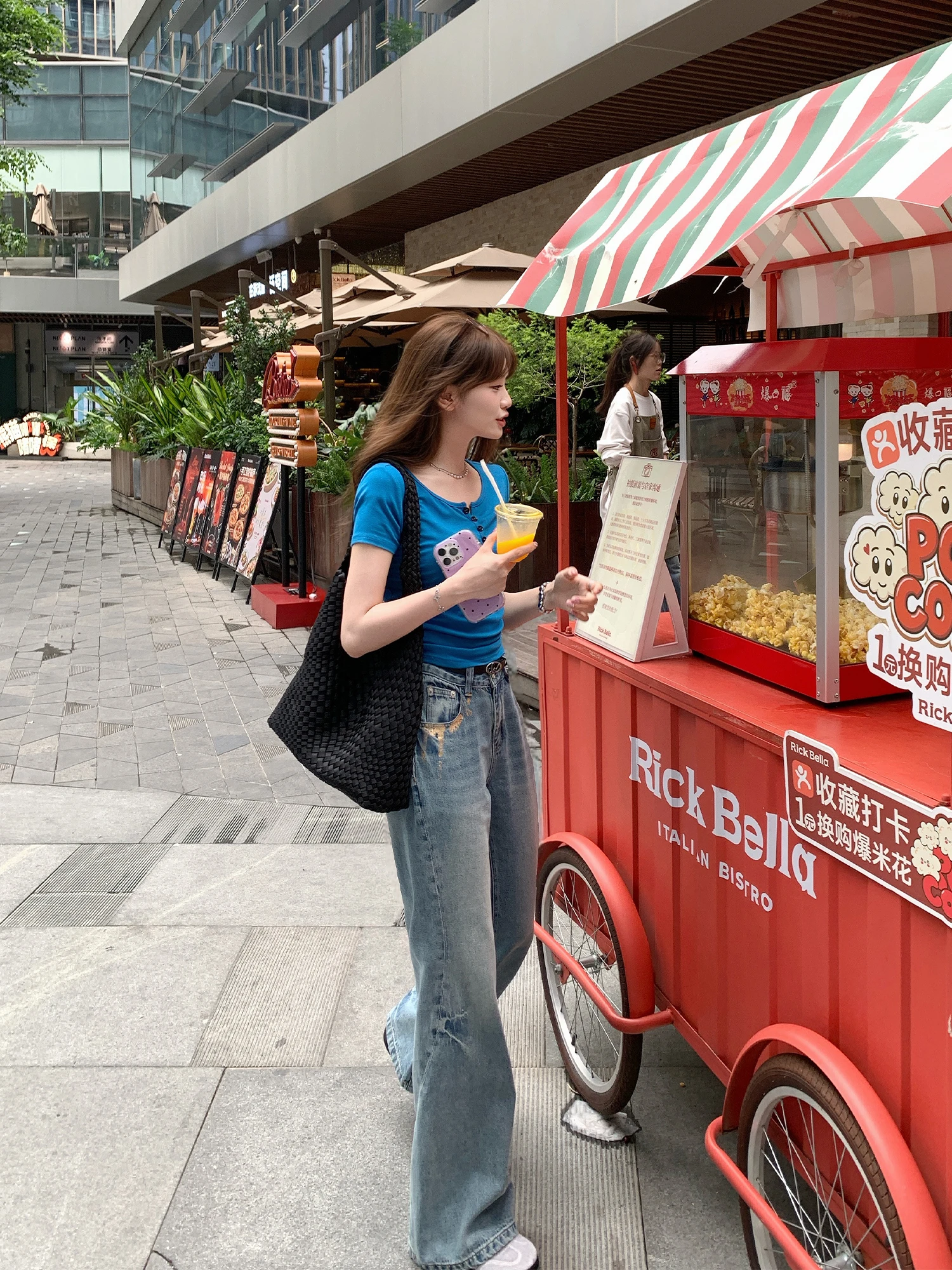 

Fashionable High Waist Bell Bottom Jeans Women's Spring Summer Slim Fit Casual Cotton Denim Blue Jeans Ladies High Waist