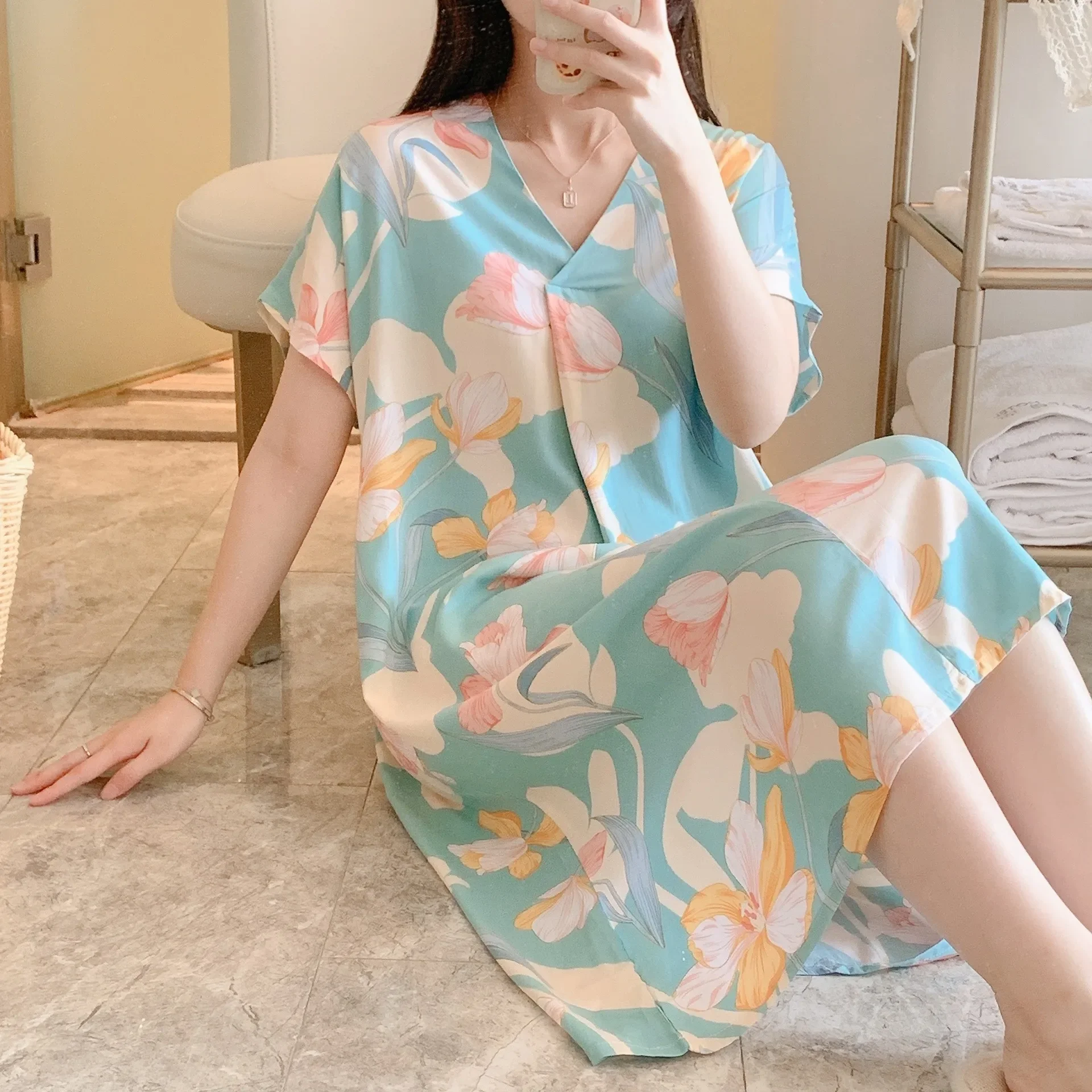 

Plus Size Floral Print Woman Satin Nightgowns Nightdress Dresses Robe Lounge Lady Women Pijama Sleepwear Pajama Pj