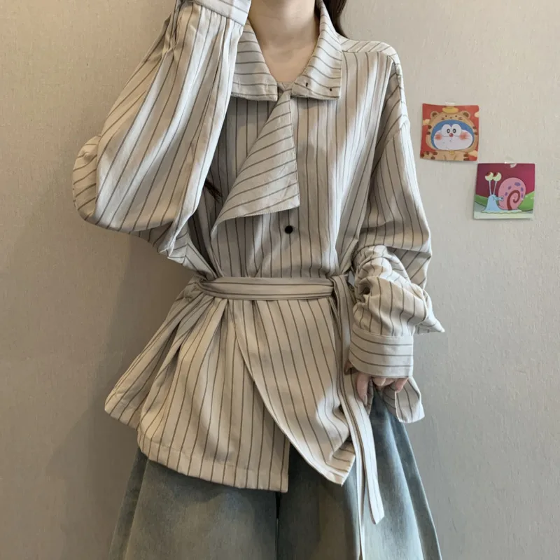 Kurtka damska w paski EAEOVNI, stójka, zapinana na guziki, patchworkowa, z paskiem, marszczona w talii, odzież wierzchnia, styl casual, nowość 2025