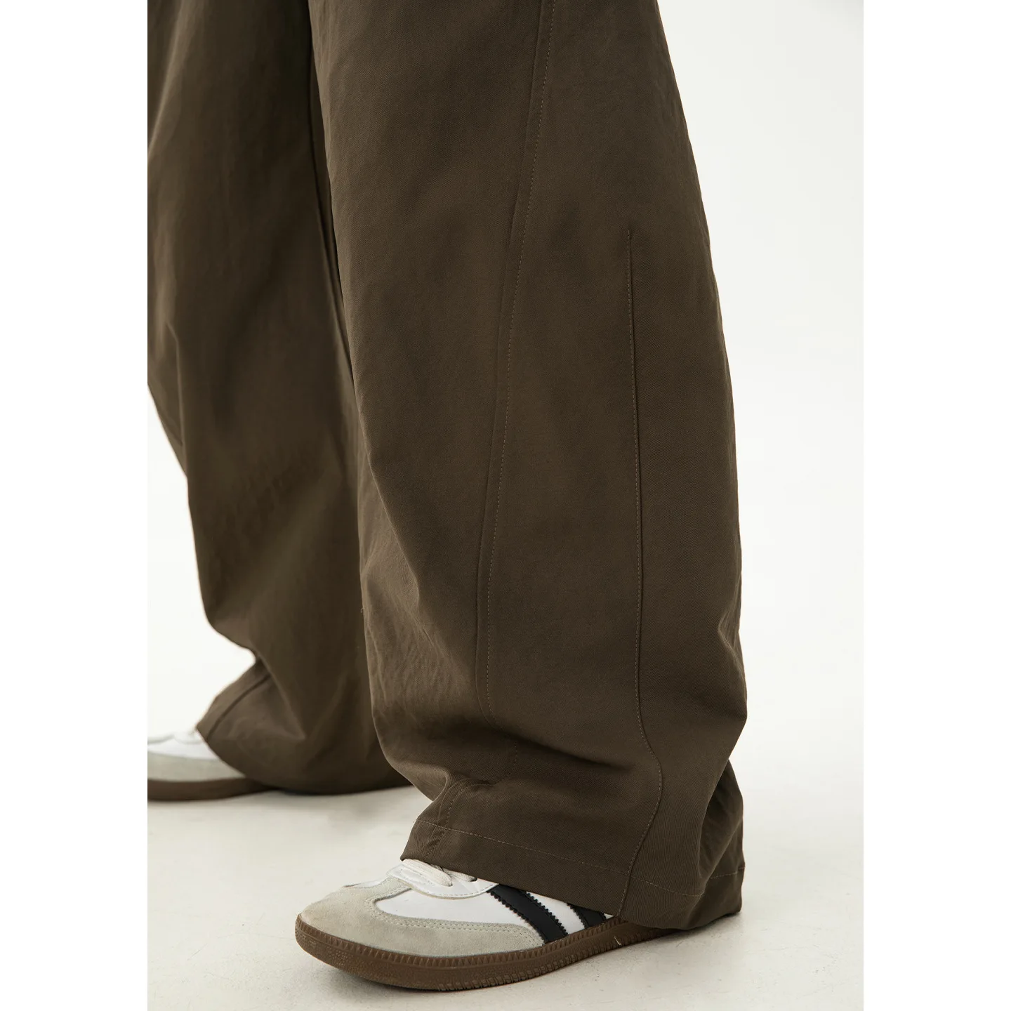 아메리칸 스타일 빈티지 남성 캐주얼 바지 와이드 레그 팬츠 드레이프 접힌 봄 패션 브랜드 스트레이트 레그 바닥 길이 A6LS