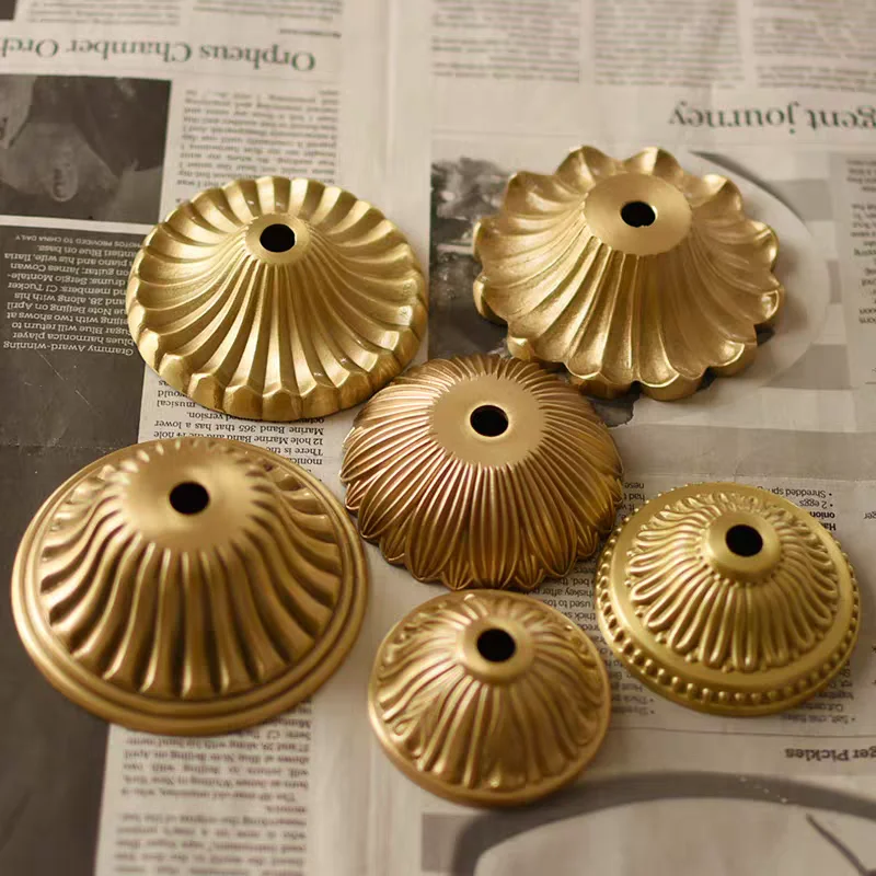 Solid Brass European Ceramic Lamp Socket Cover - Die-Cast Engraved Ornamental Accessory for Luxury Lighting Decor