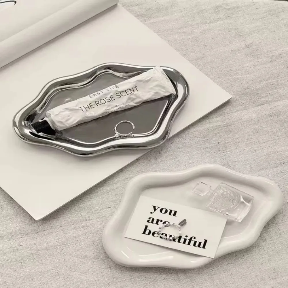 Ins Plastic Jewelry Tray Mini Cloud Shape Jewelry Display Plate Jewelry Dish Watches/Keys Storage