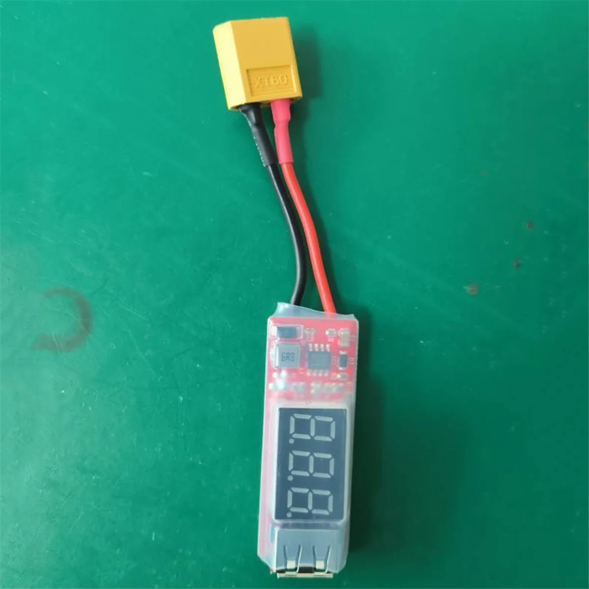 YKH_2S-6S Convertitore da batteria al litio Lipo a caricatore USB, spina a T