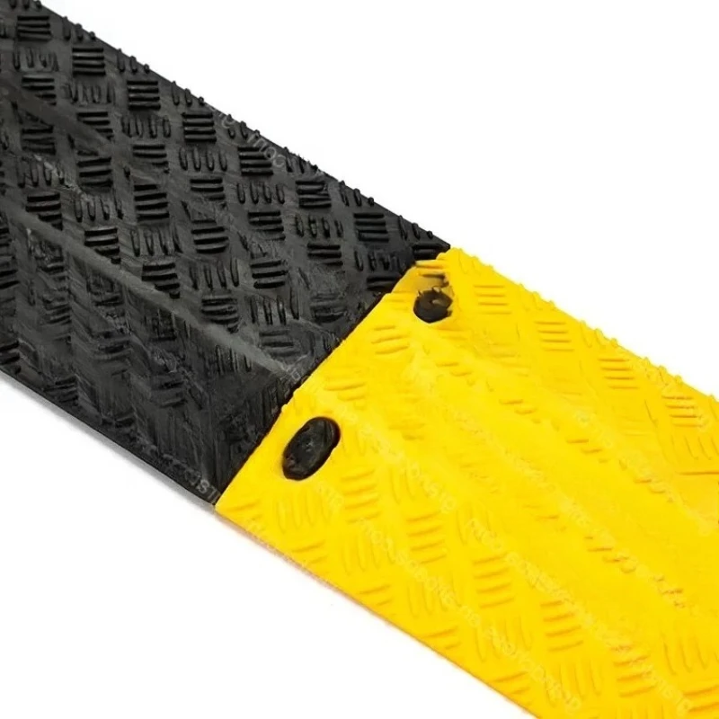 

Heavy Duty Decelerator Belt Rubber Decelerator Belt Cable Wire Protector Rubber Ramp Cable Protector Decelerator Belt