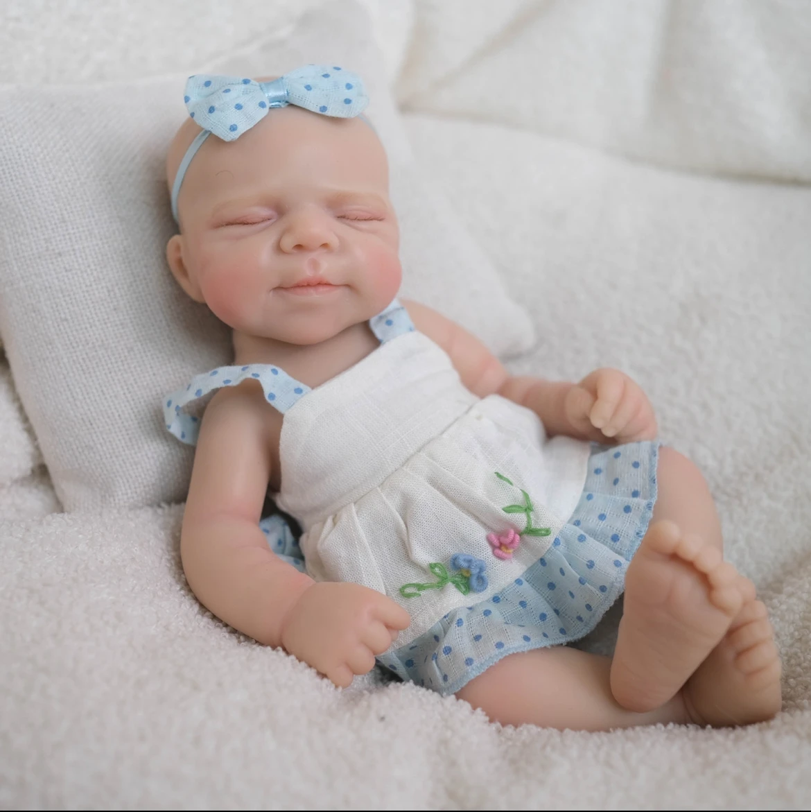 8 "slapende herboren baby in platina siliconen-realistische vredige uitdrukking hypoallergene zachte body-beperkte editie kunstpop