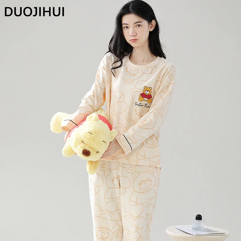 DUOJIHUI Set piyama wanita motif, setelan pakaian tidur wanita, celana dasar Pullover leher-o klasik, Set piyama longgar sederhana, motif mode, musim gugur