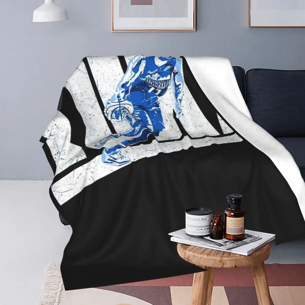 Luka Doncic Distressed Logo Design With Silhouette Blankets Soft Warm Flannel Throw Blanket Cover for Bed Living room Home Sofa