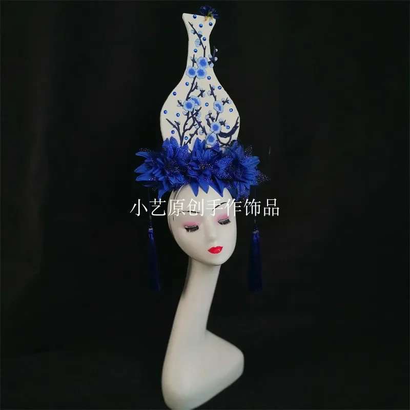 Ancient blue and white porcelain pipa stage performance competition headgear catwalk makeup style hair