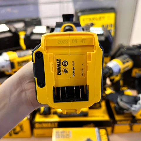 DEWALT 20В Ударная дрель DCF850 - мощный инструмент для профессионалов — внешний вид товара