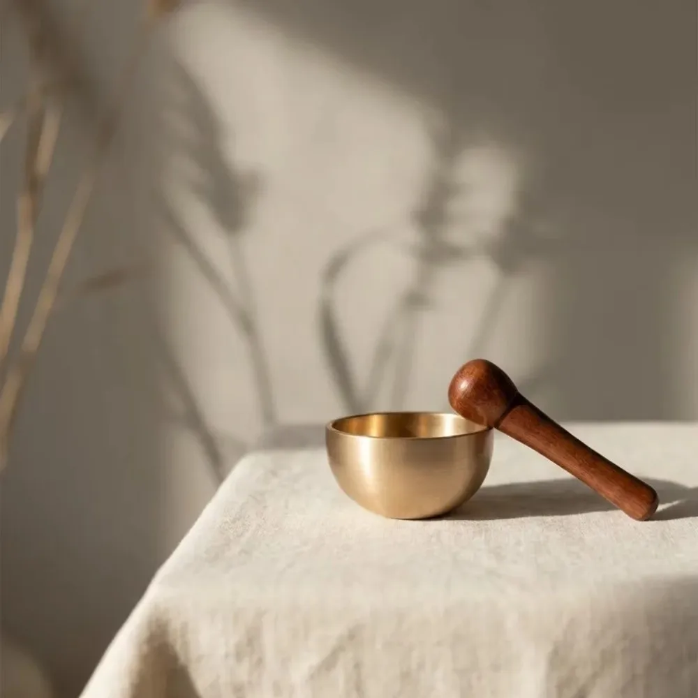 Copper Mini Brass Chant Bowl Hand Design Sandalwood Harmonious Sound Meditation Sound Bowl With Wooden Mallet Copper Chant Bowl