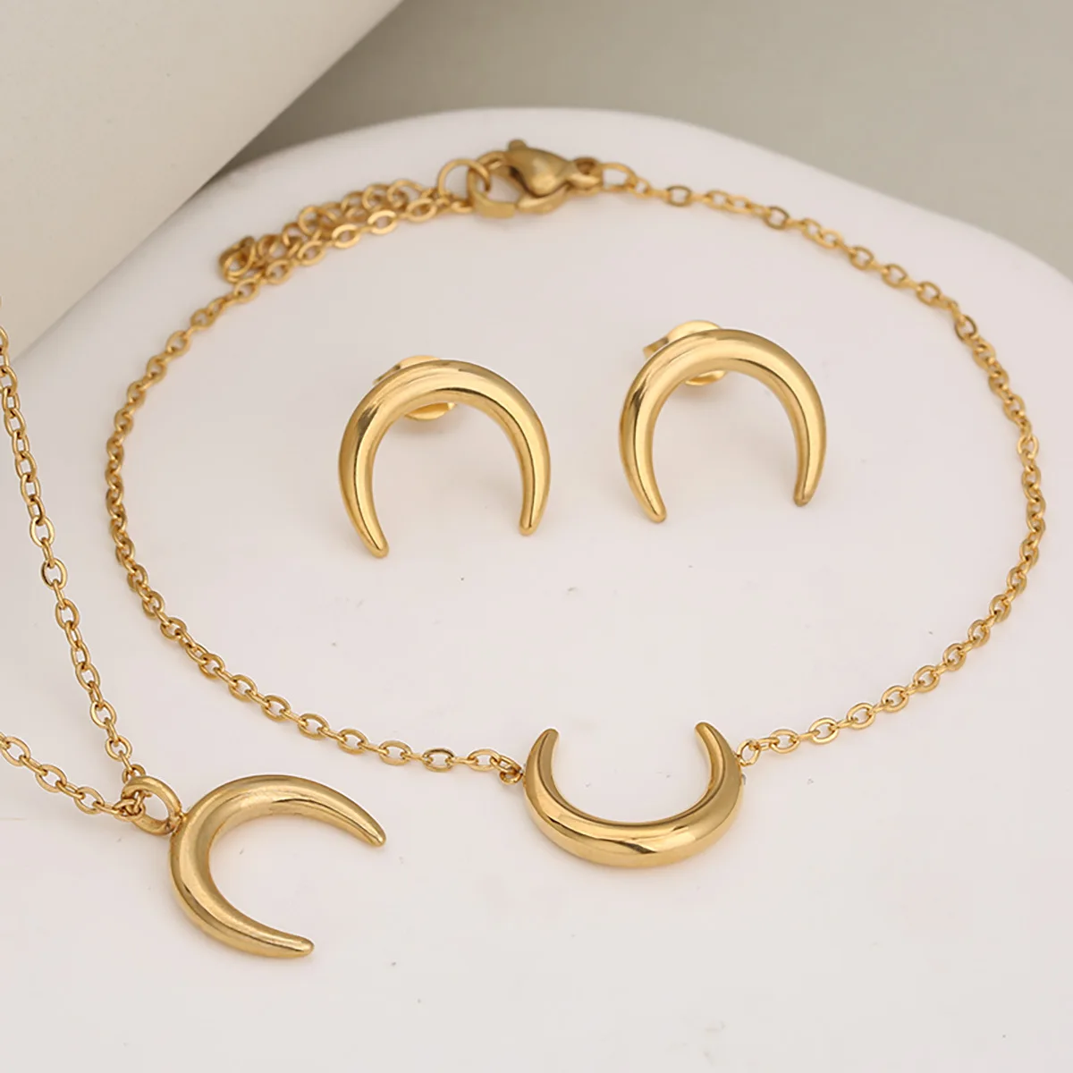 

Minimalist & Premium Exquisite Fashion Stainless Steel Curved Moon Bracelet Necklace Earrings Set for Women, Daily All-Match