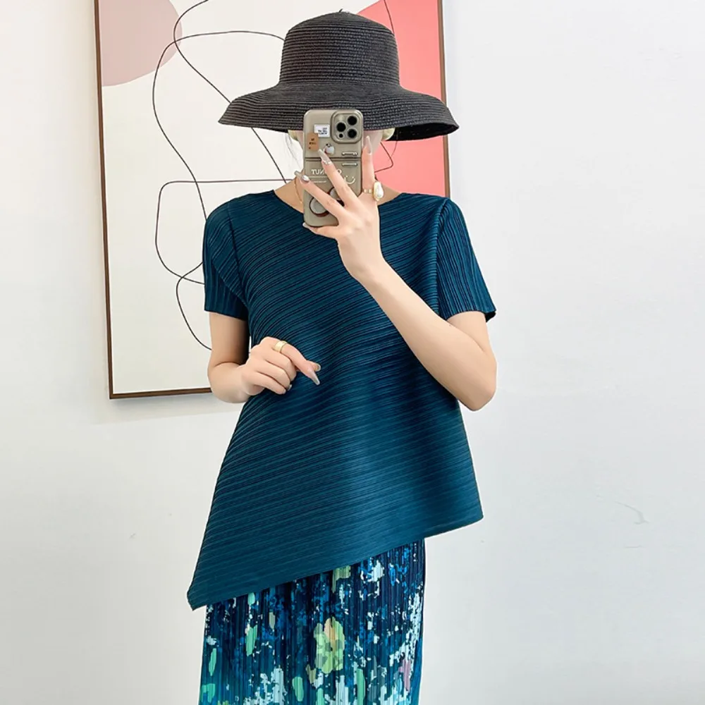 

Miyake Pleated Loose Large Size Pressure Pleat T-Shirt 2025 Summer Pleated Short Sleeve Summer Women's Tops Aesthetic Clothing