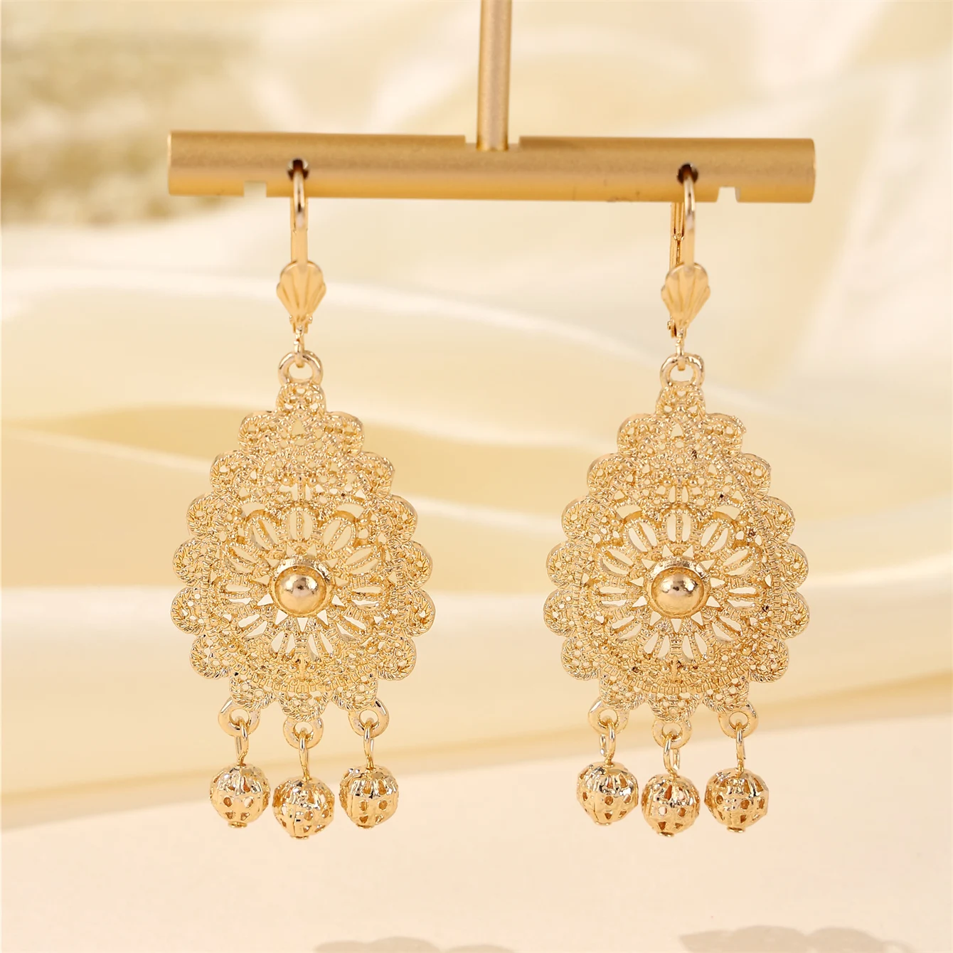 

Moroccan Women's Earrings French Vintage Bell Design Elegant Dangling Earrings for Weddings Banquets/Parties Holiday Gifts