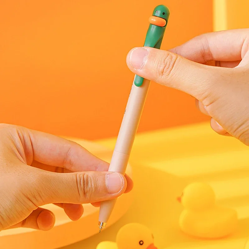 

4 шт., ручка для письма, милая и забавная ручка для укладки, креативная вращающаяся гелевая ручка, гелевая ручка с курицей, 0,5 мм, черные офисные принадлежности