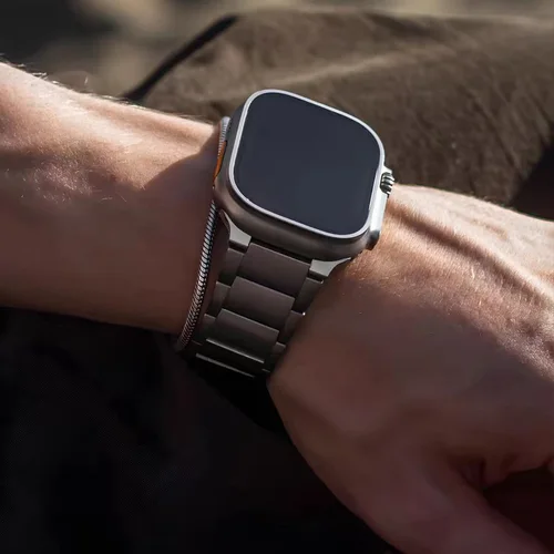Imagen 2 del producto Correa de titanio para hombres de negocios para Apple Watch Ultra 2/1 49mm serie 10 9 8 7 6 correa de Metal de lujo para iWatch 46mm 45mm 44mm Correa
