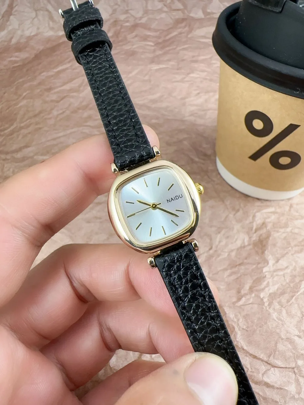 Heißer Verkauf Damen-Uhr Einfaches Kleines Zifferblatt Quarzuhren Luxuriöses Damengeschenk Armbanduhr Modische Studenten-Lederarmbanduhr Relógio – Detail 4