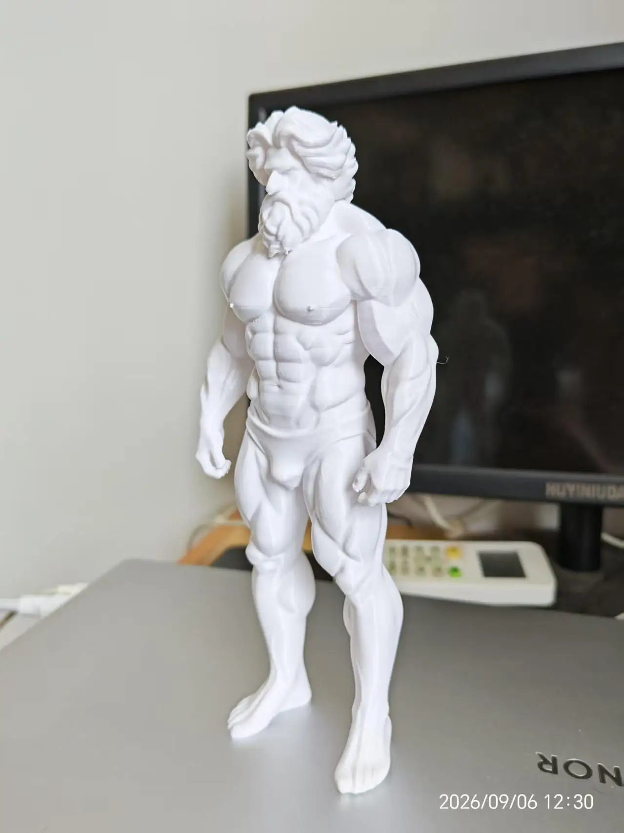 Zeus Muscle God 3D Printed White Mold Figure - Ancient Greek Full-Body Strongman Statue 20cm