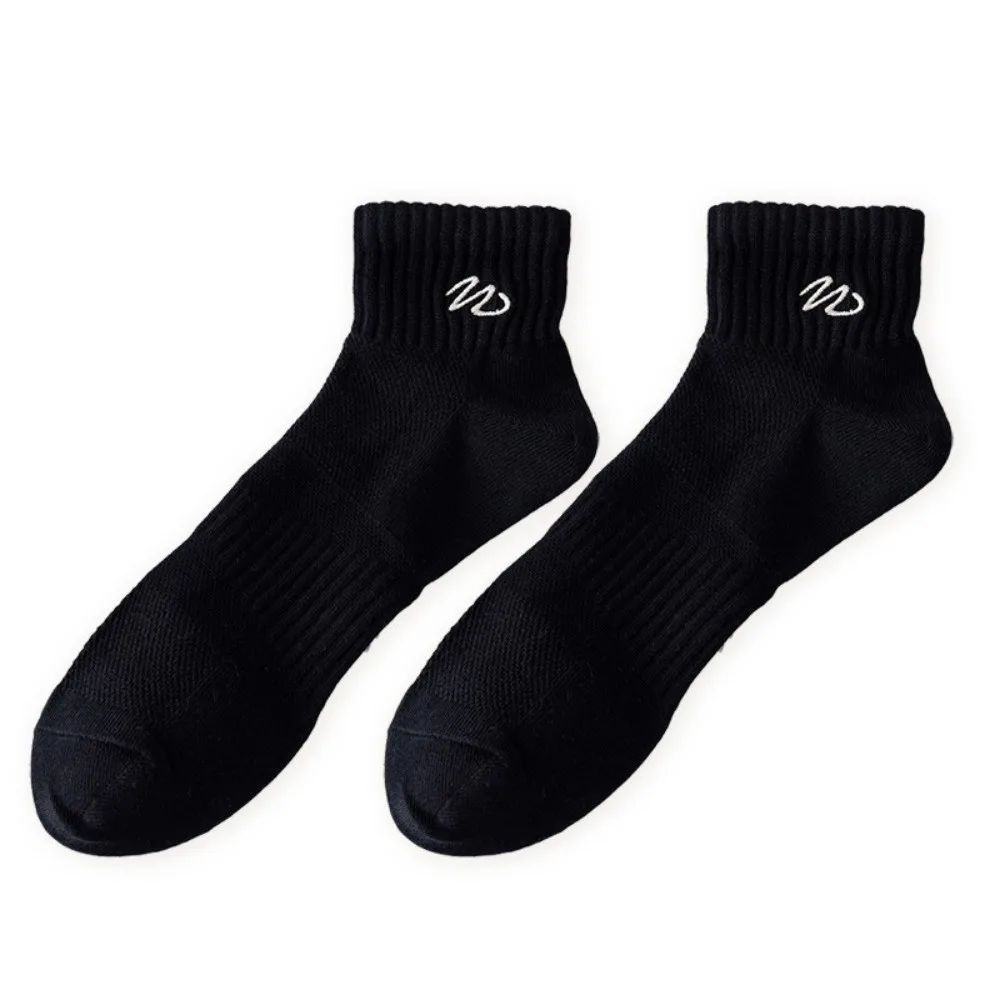 7 أزواج لينة بلون الصبي الجوارب أنبوب قصير تنفس التطريز الجوارب الجوارب EUR 37-44 الرجال الجوارب الذكور