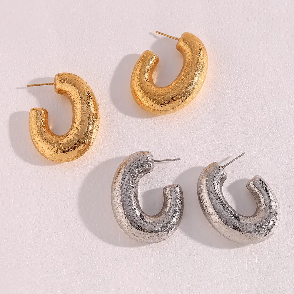 Hollow Light Easy to Wear Oversize Bold Chunky Hoop Earrings For Woman Stainless Steel PVD Plated Silver Color Hoop Earring