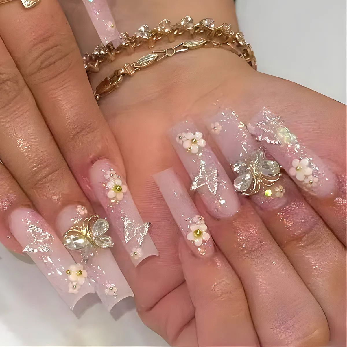 24 Uds. De uñas postizas de ataúd largo con diamantes de imitación de flores rosas con diseño de brillo de mariposa Argent, prensa en uñas postizas, Ballet usable