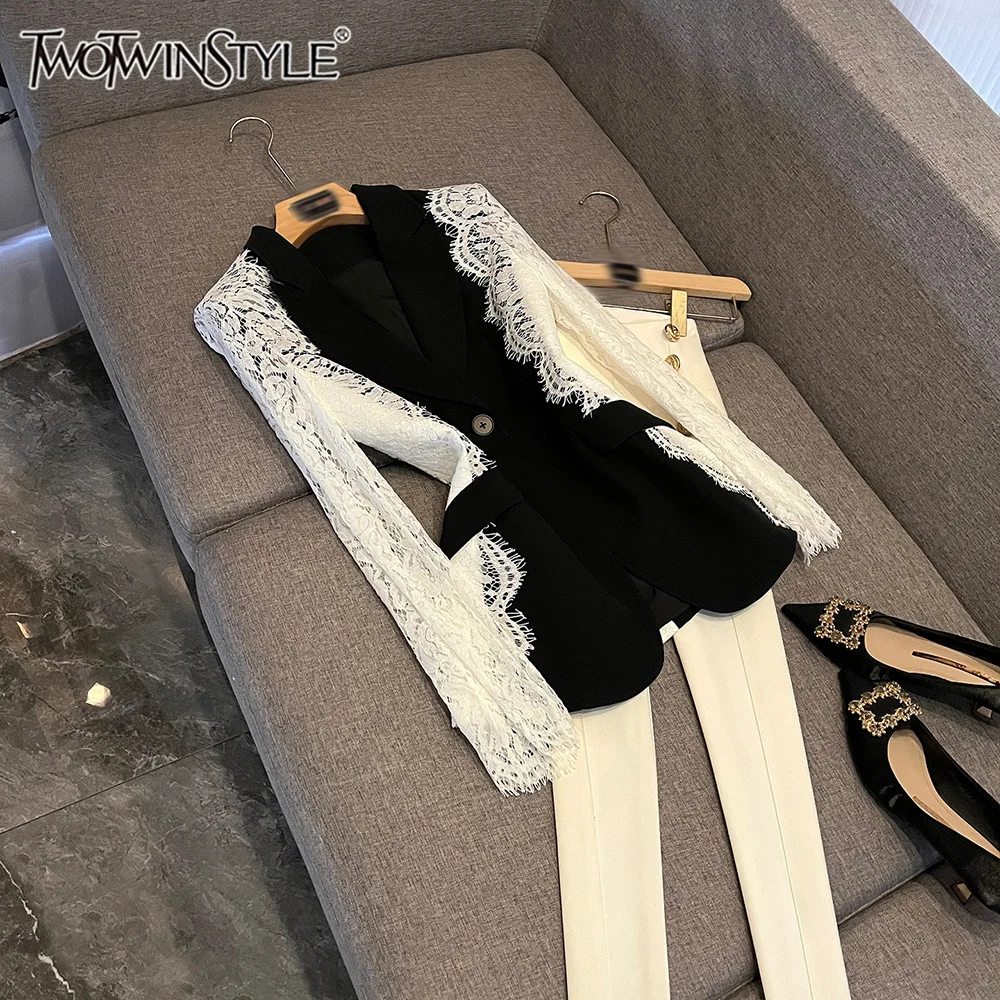 TWOTWINSTYLE Spliced Lace Elegant Vintage Jackets For Women Lapel Long Sleeve Designer Hit Color Coat Female Fashion TJA636818