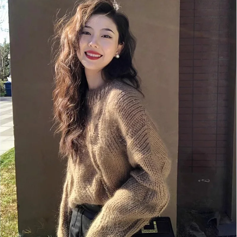 Women Chunky Cable Knit Sweater Fuzzy Mohair Feel Crew Neck Long Sleeve Soft Warm Pullover Khaki Beige Casual Top Autumn Winter