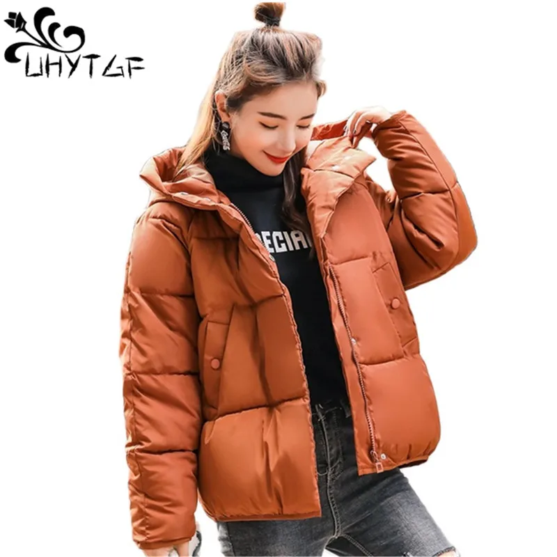 UHYTGF Winter Jacket Parka Women's Casual Pocket Hooded Outerwear Zipper Streetwear Parkas Warm Short Cotton Overcoat Female 145