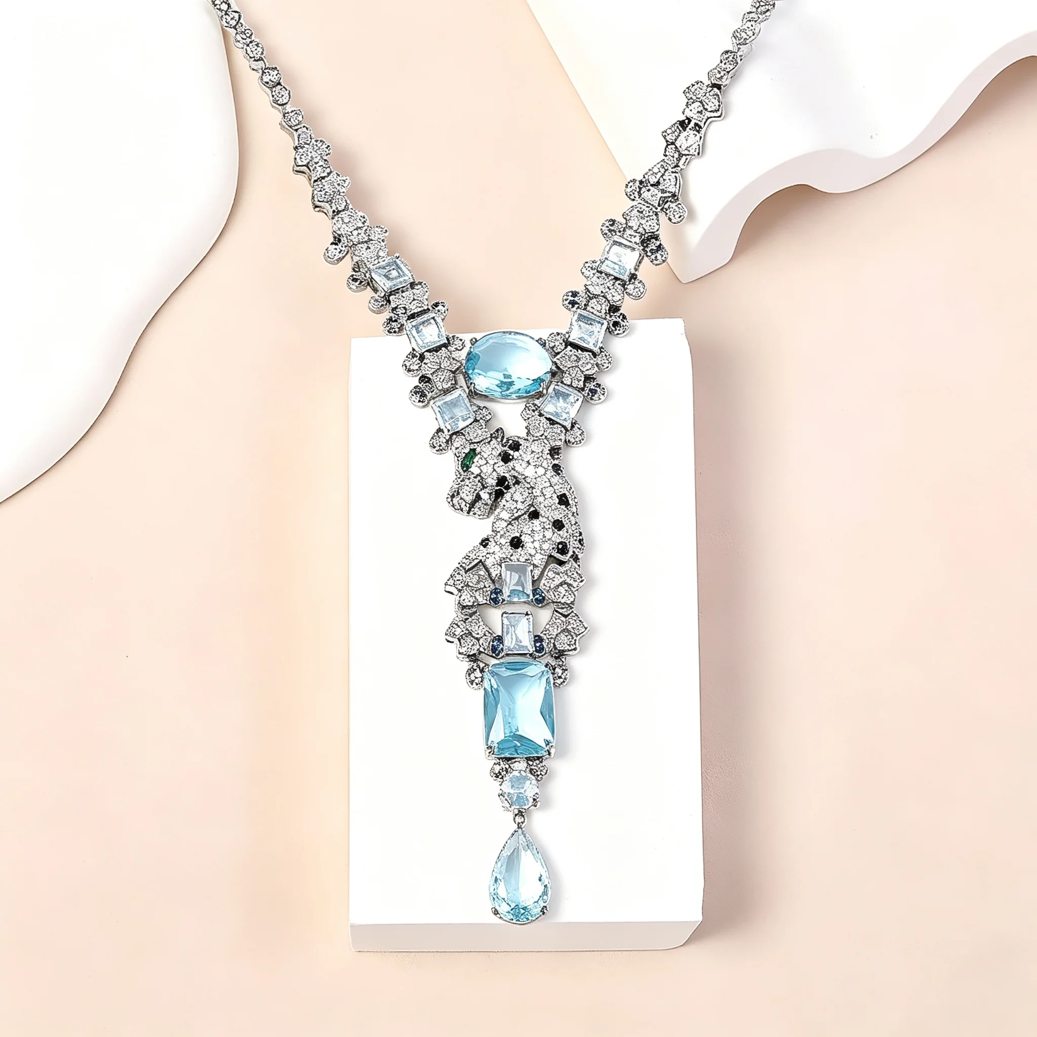 luxury-upscale-full-cubic-zirconia-water-drop-leopard-pendant-necklaces-for-women-exaggerated-wedding-party-appointment-jewelry
