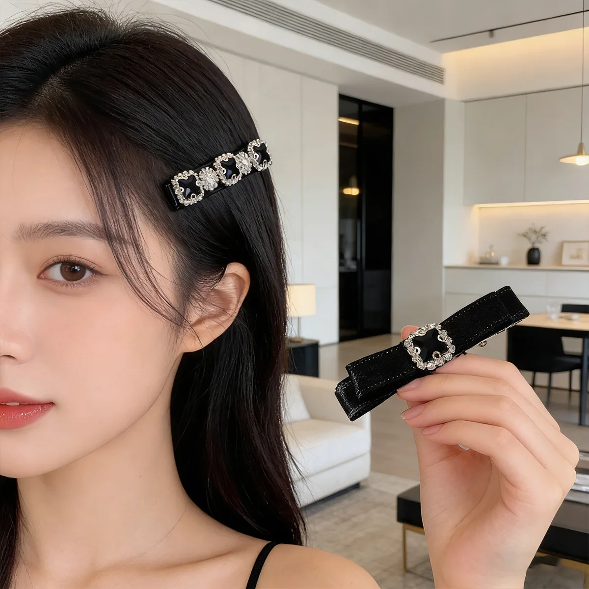 

2 Pcs Ladies' Hair Clips Set Korean Bow Barrette High-quality Luxury Brand Hair Accessories Rhinestone Exquisite Sweet Kawaii