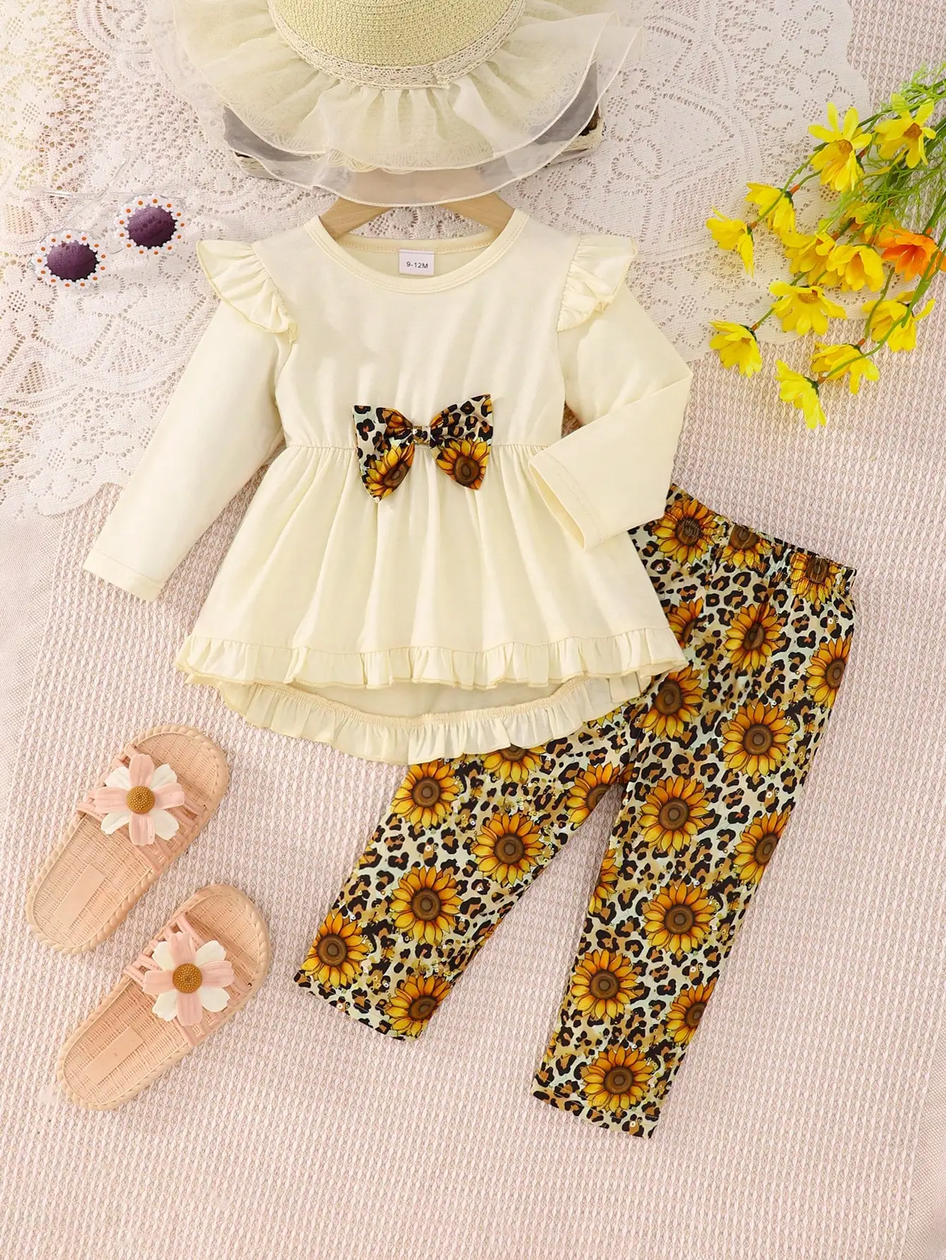 2-Piece Spring And Autumn Casual Comfortable Baby Girl Round Neck Long Sleeve Flying Sleeve Dress + Sunflower Print Pants Suit