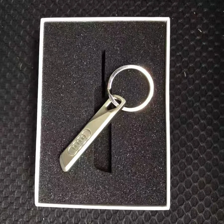 Çinko Alaşım Anahtarlık Araba Anahtarlık Anahtar Tutucu Oto Aksesuarı AUDI A5 A6 C5 C6 C7 A4 B5 B6 B7 B8 B9 A7 A8 Q7 Q5 Q3 A3 RS TT