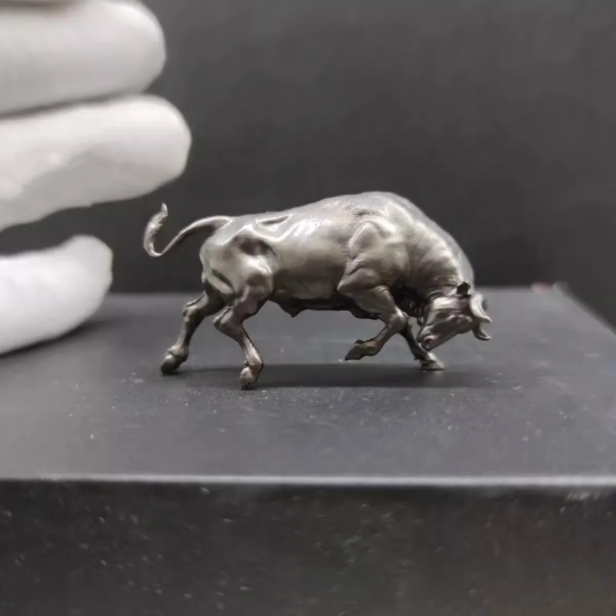 Miniature Pure Copper Ornaments Wall Street Bull Mascot Model Small Ornaments Animals Figurine Decor Crafts Decoration Gift