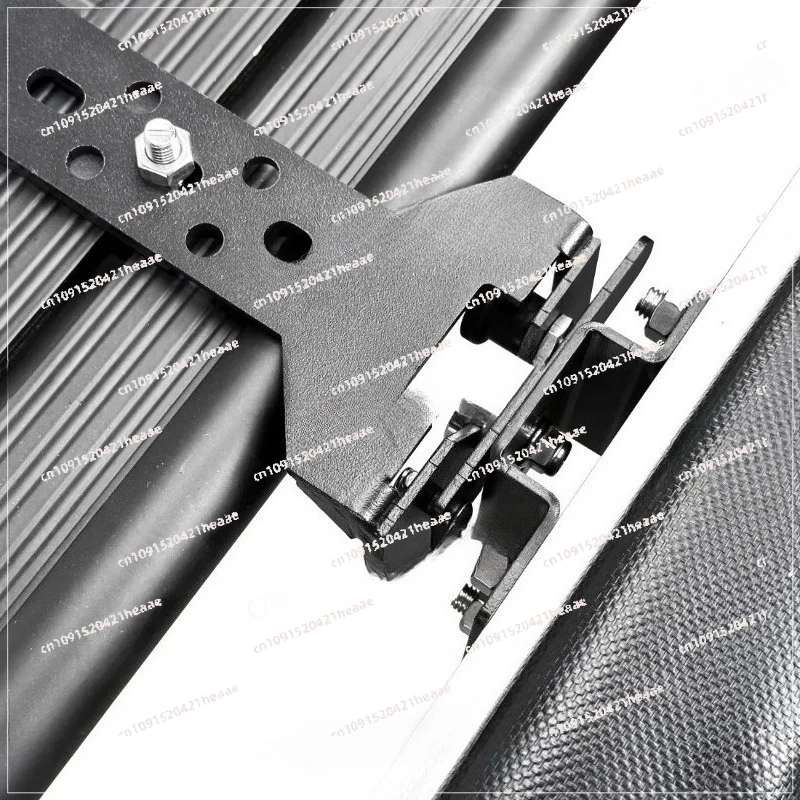 Suitable for quick disassembly and installation of side tents, bracket fixing clips, and platform crossbars