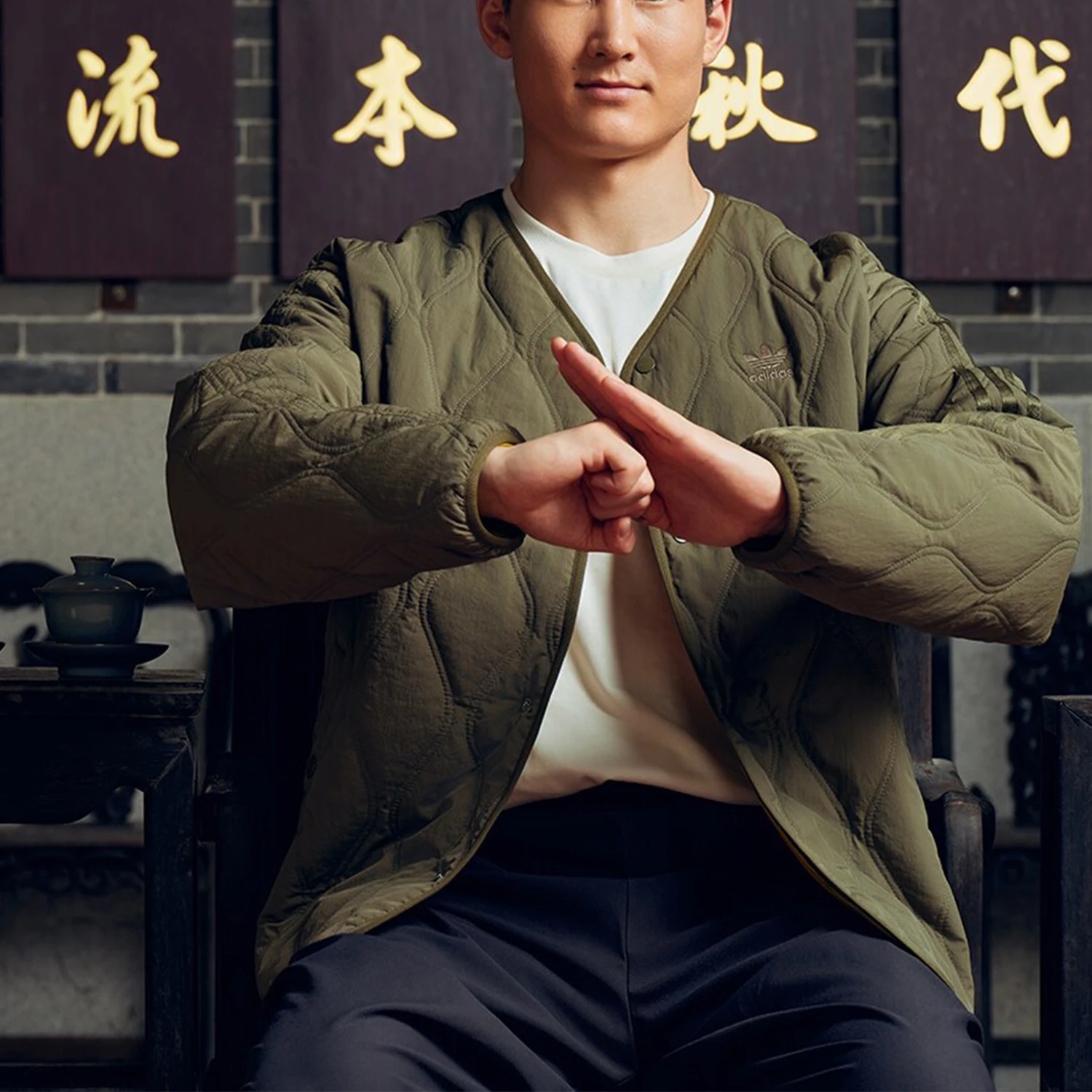 

Adidas genuine New Couple's Reversible Sports Jacket IZ1534