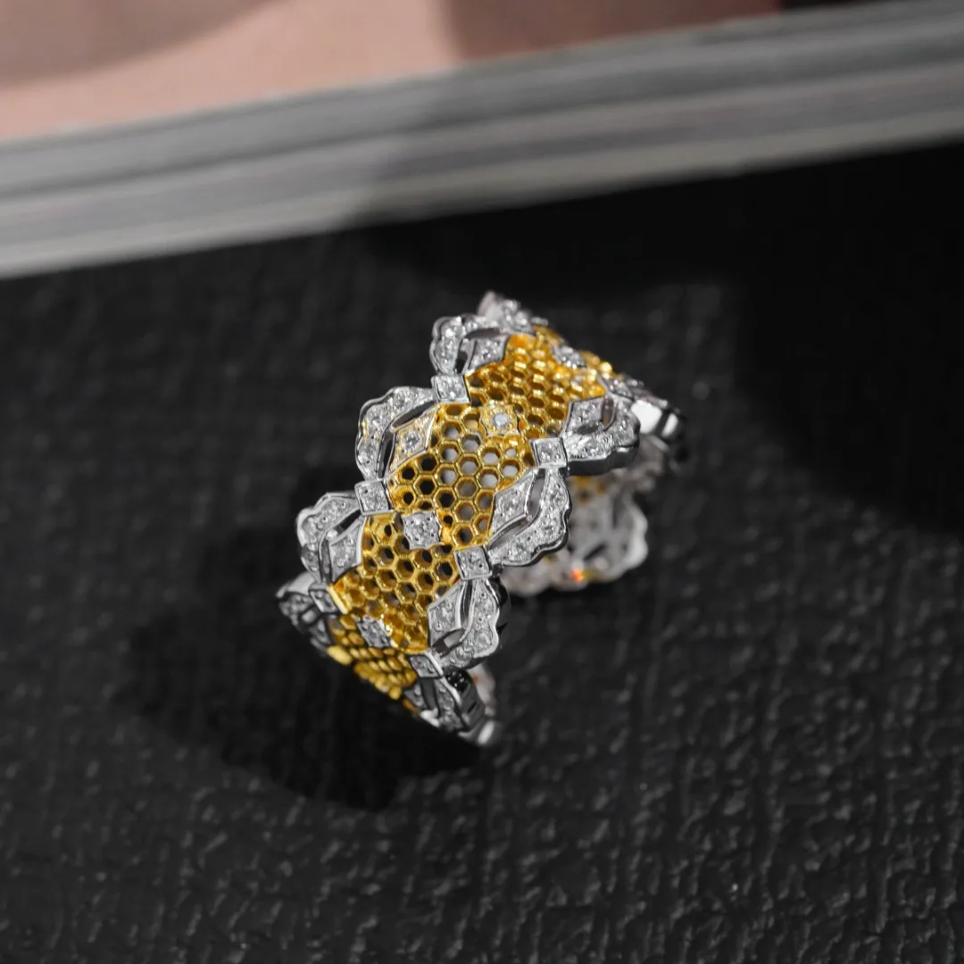 

Solid 925 Sterling Silver Plated with Thick 18K Gold Zircons Rings for Unisex or Man or Female's Classic Cocktail Rings