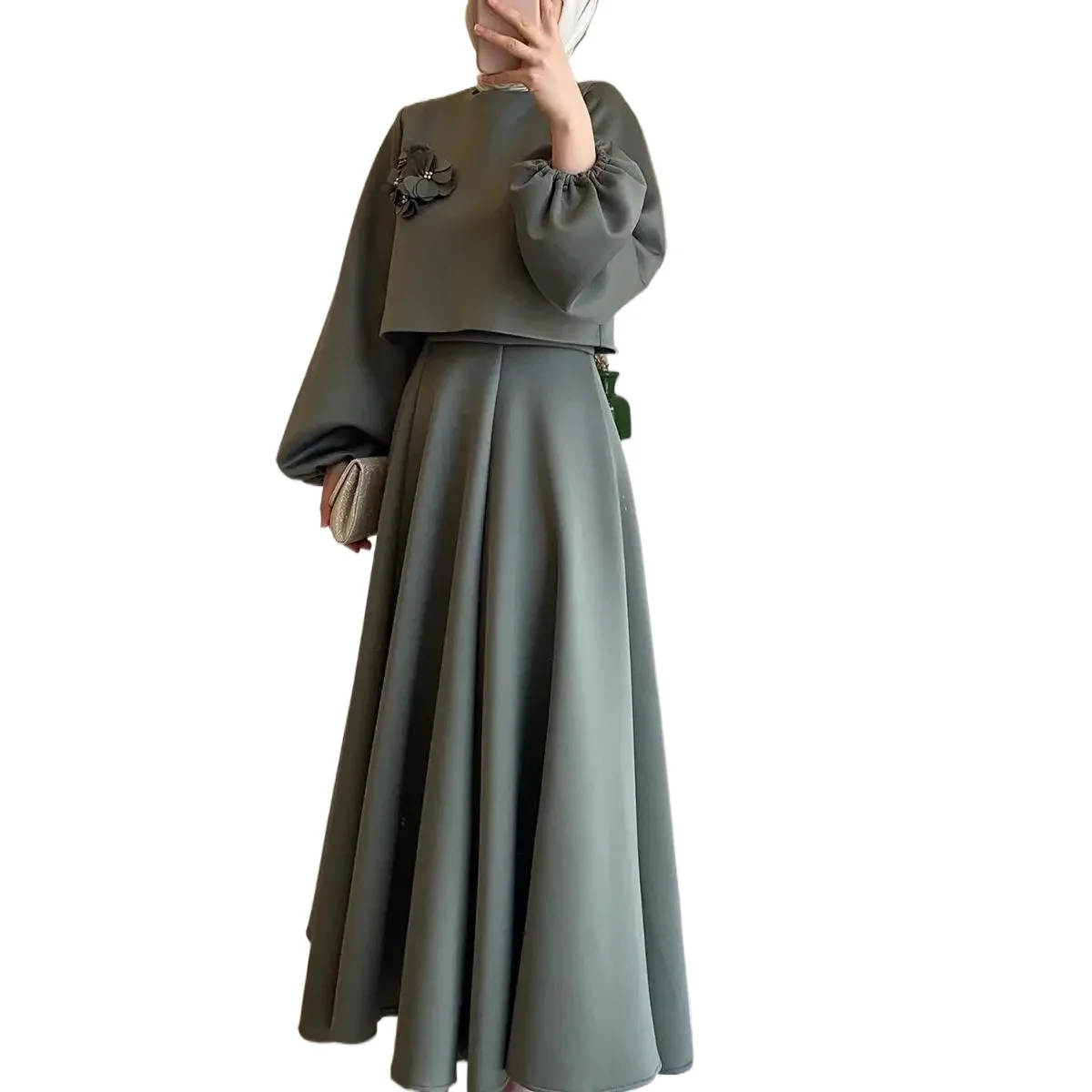 Рисунок 5 - Женский укороченный топ с рукавами-фонариками