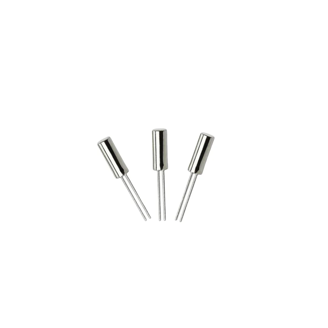 

100PCS/3X8 Cylindrical Crystal Oscillator 32.000KHZ Shi Ying Crystal Cylindrical Oscillator 3*8 in-line 32KHZ