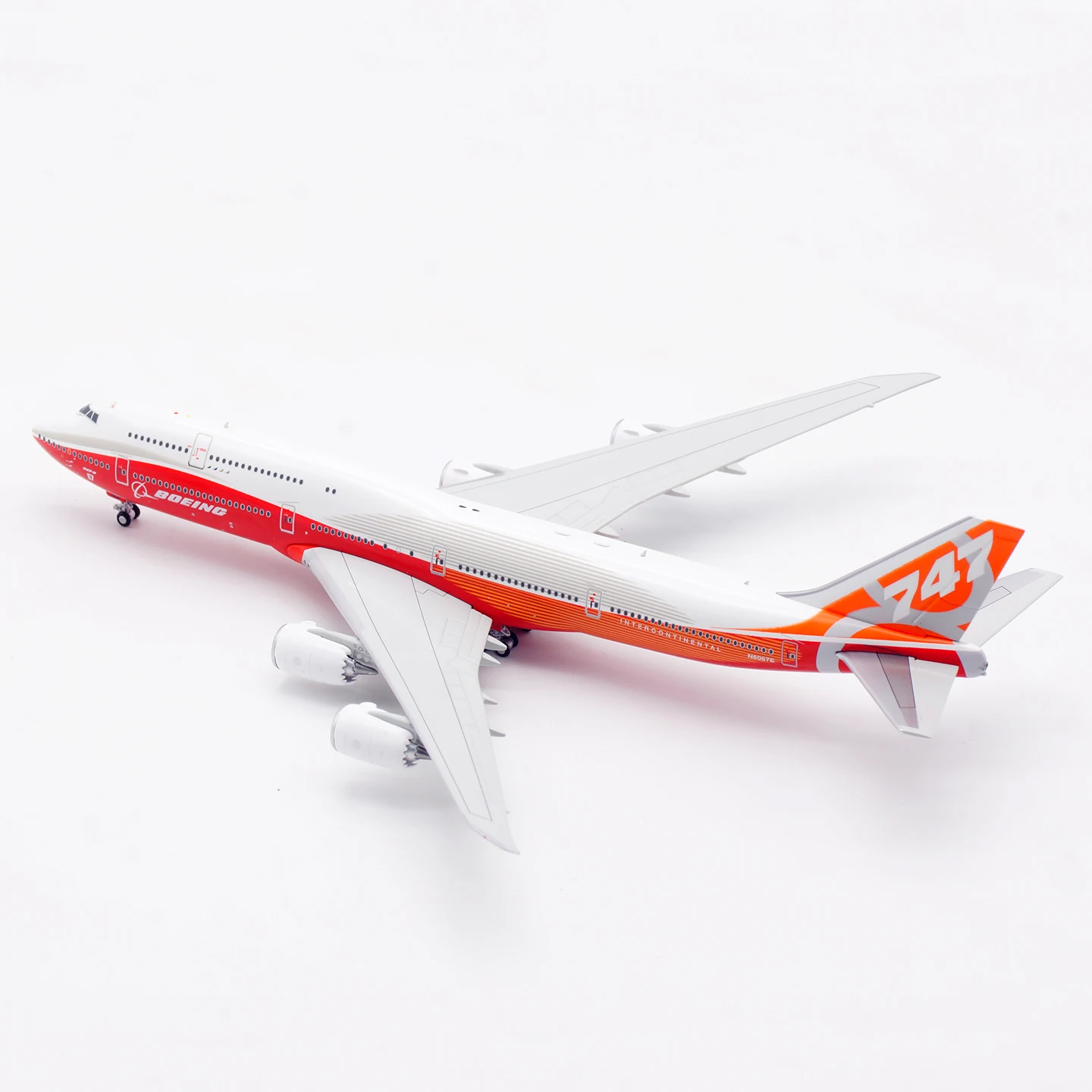 B631002 โลหะผสมสะสมเครื่องบินของขวัญ HX รุ่น 1:400 โบอิ้ง B747-8 Sunrise 'สีบ้าน' เครื่องบิน Diecast Jet รุ่น N6067E