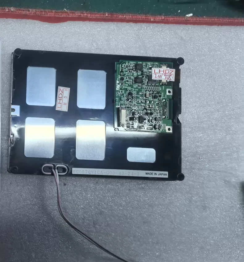 

Проверенный, исправный ЖК-экран 5,7 дюйма KG057QV1CA-G00