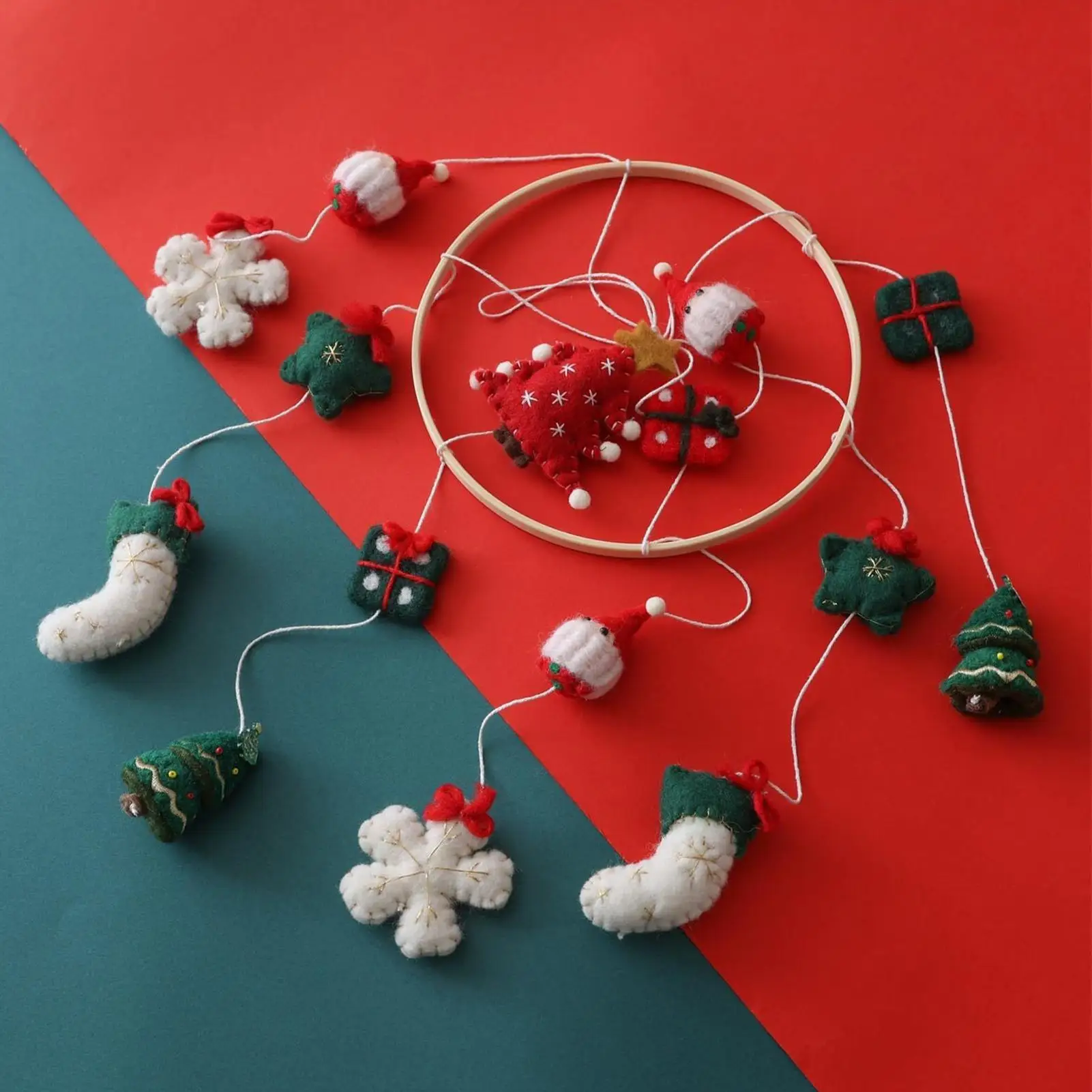 Christmas Mobile For Bassinet Christmas Tree Santa Stocking Star Toy Handmade Nursery Mobile For Boys Girls Children's Room Home
