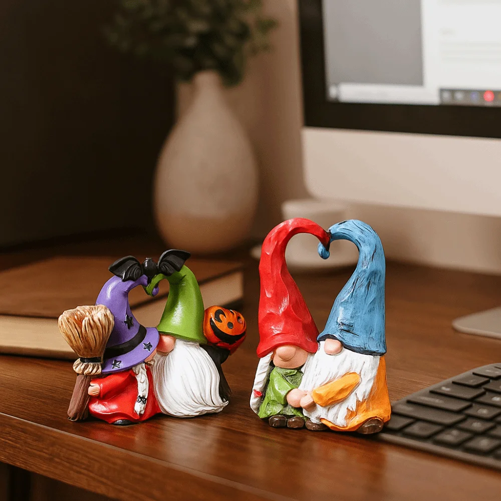 

Resin Couple Dwarf Ornaments Statue Collectible Pumpkin Dwarf Figurine Funny Doll Sweet Love Dwarf Spirit Heart Shape Figurines