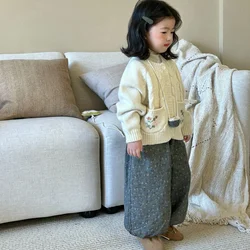 Sweater Autumn New Childrens Clothing Korean Girl Retro Style Hook Flower Cardigan Autumn Simple 2024 Fashion Sweet